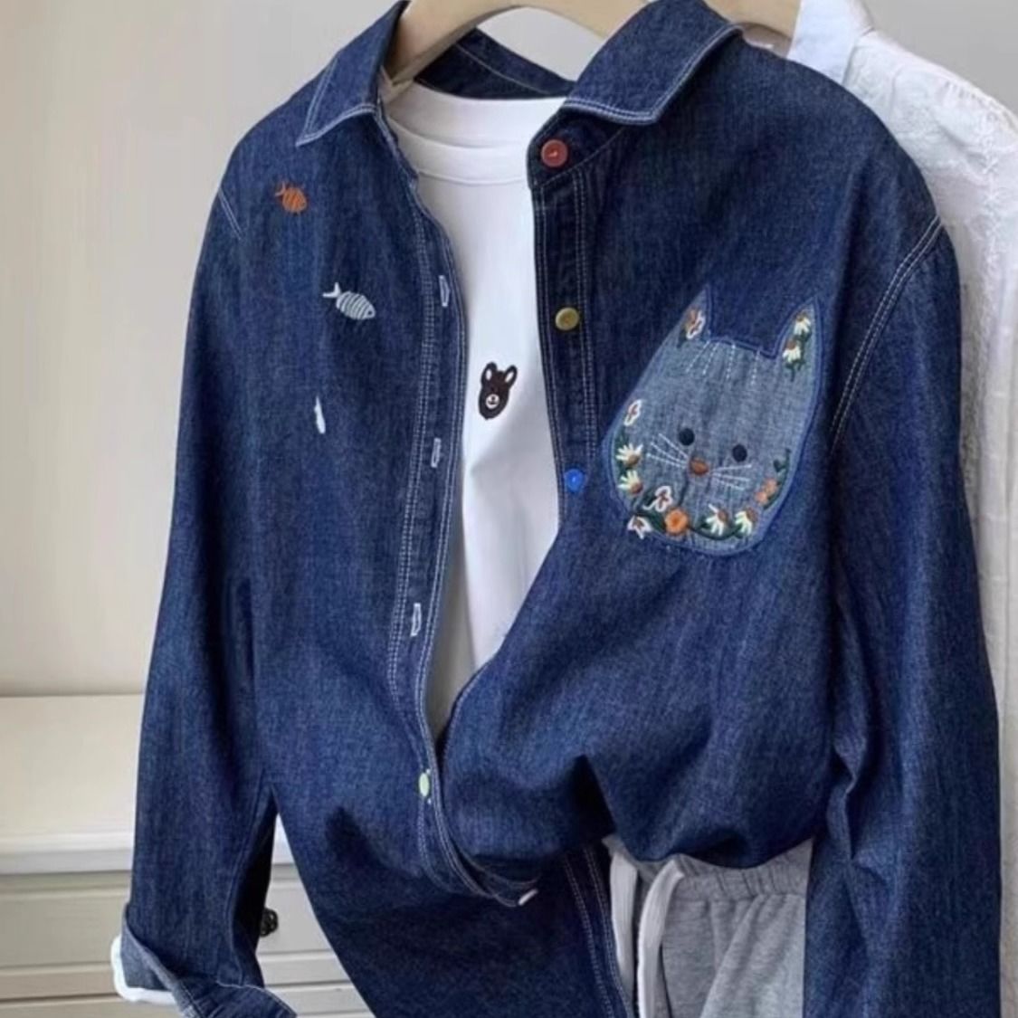 特大碼美式潮牌貓咪刺繡時尚寬松牛仔襯衫