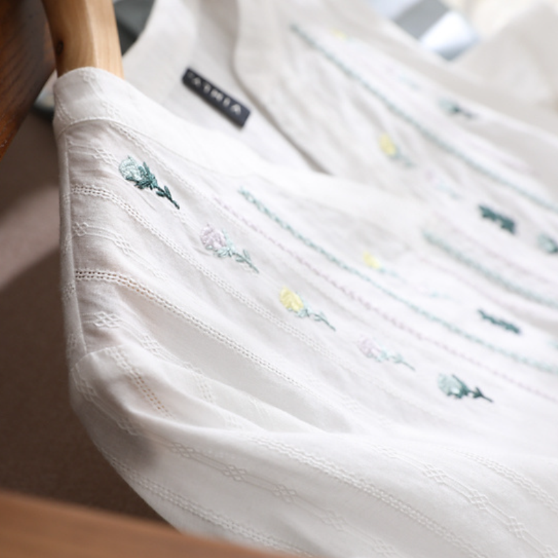 簡約純棉刺繡白色襯衫 百搭短袖寬鬆民族風V領上衣