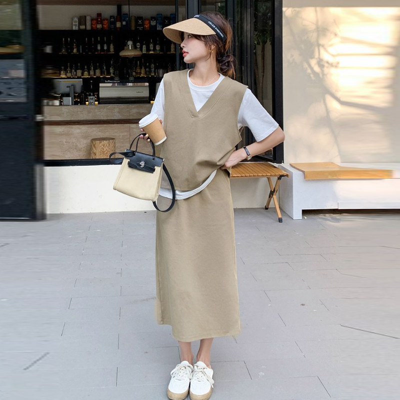 設計感兩件式套裝 V領拼接短袖T恤 配高腰中長裙 成套穿搭 顯瘦有型