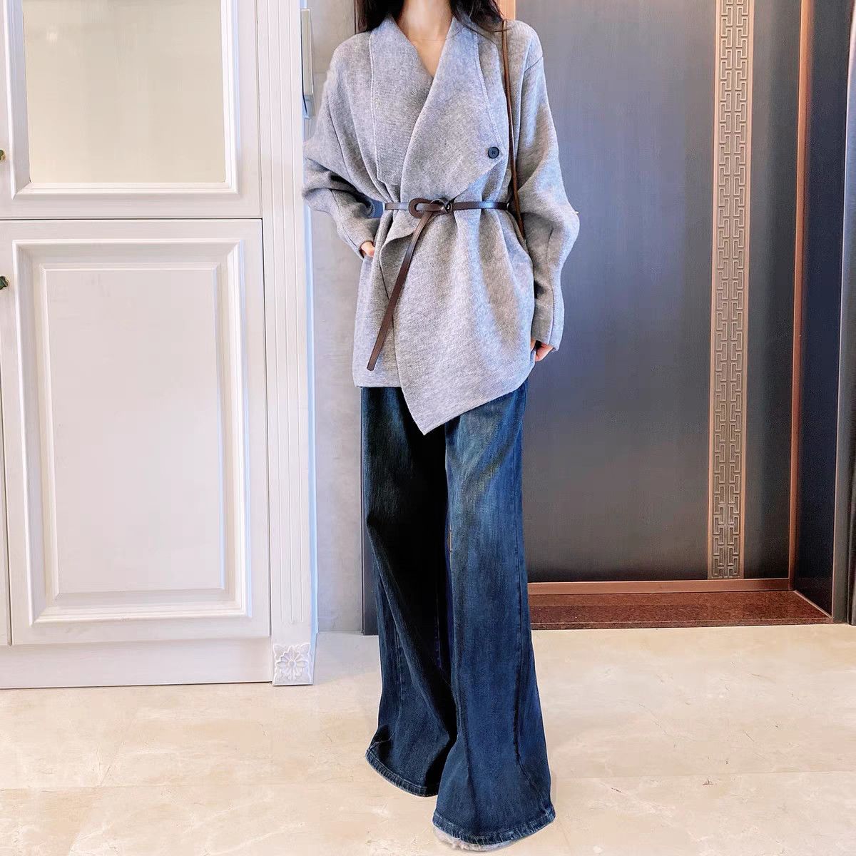 韓系V領針織外套＋高腰寬褲牛仔 兩件套 灰色上衣 綁帶設計