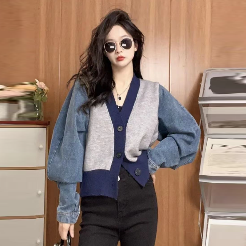 小香風拼接外套 V領針織＋丹寧袖 短版撞色 早秋寬鬆 設計感