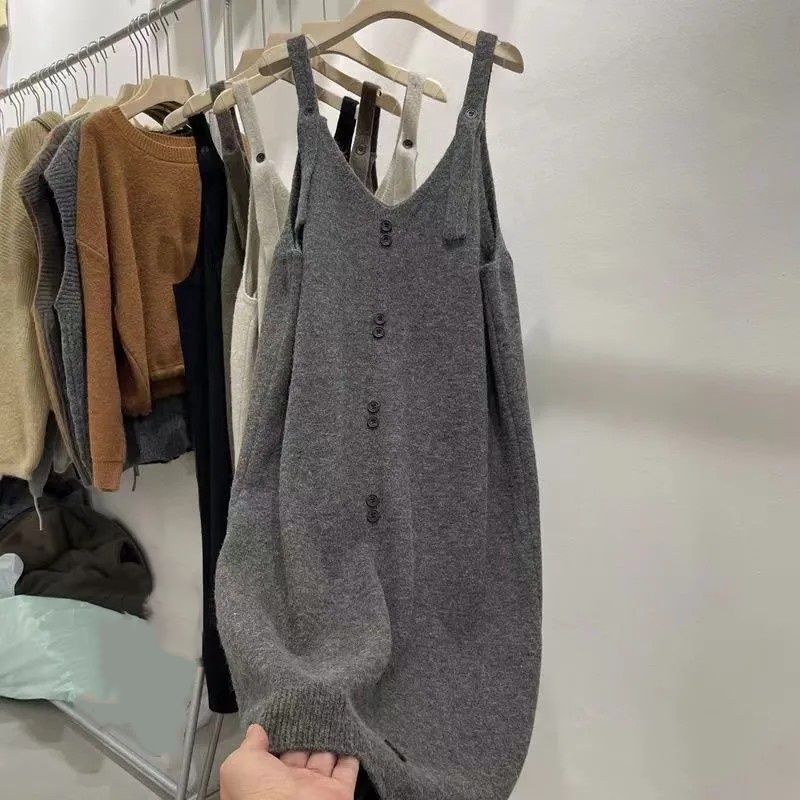 大尺碼針織背心洋裝 長版前排釦設計 寬鬆好疊穿