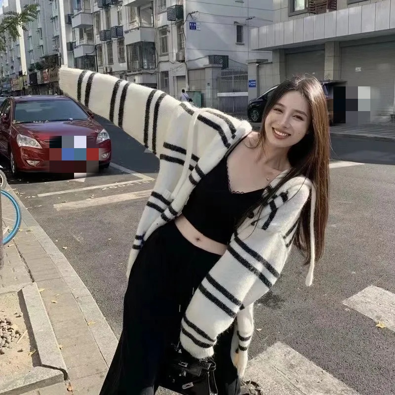 慵懶風條紋連帽針織外套 寬鬆剪裁 秋冬百搭款