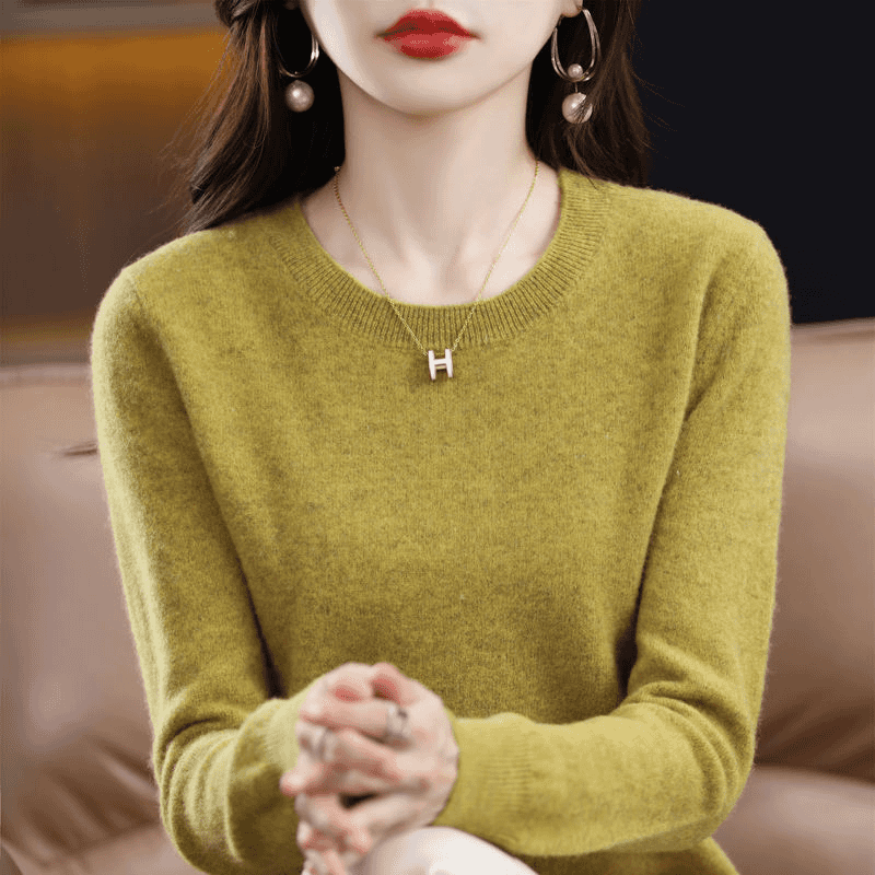 早春柔軟親膚針織上衣 圓領長袖 寬鬆好搭毛衣