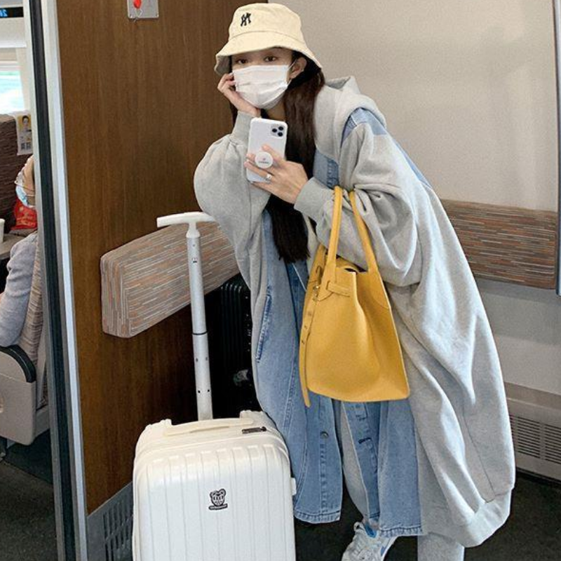 韓系慵懶風牛仔拼接連帽外套 寬鬆剪裁 中長版設計