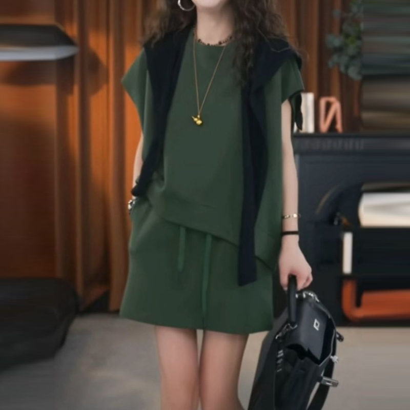 休閒寬鬆兩件式套裝 高腰A字短裙組