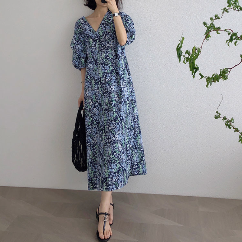 V領碎花洋裝 氣質連身裙韓版 泡泡袖法式遮肉高級感顯瘦寬鬆長裙