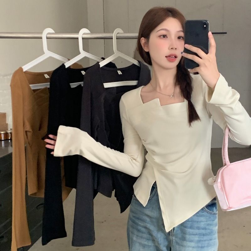 大地色系方領修身上衣（美拉德感）不對稱下襬 開衩＋褶皺 顯瘦內搭長袖