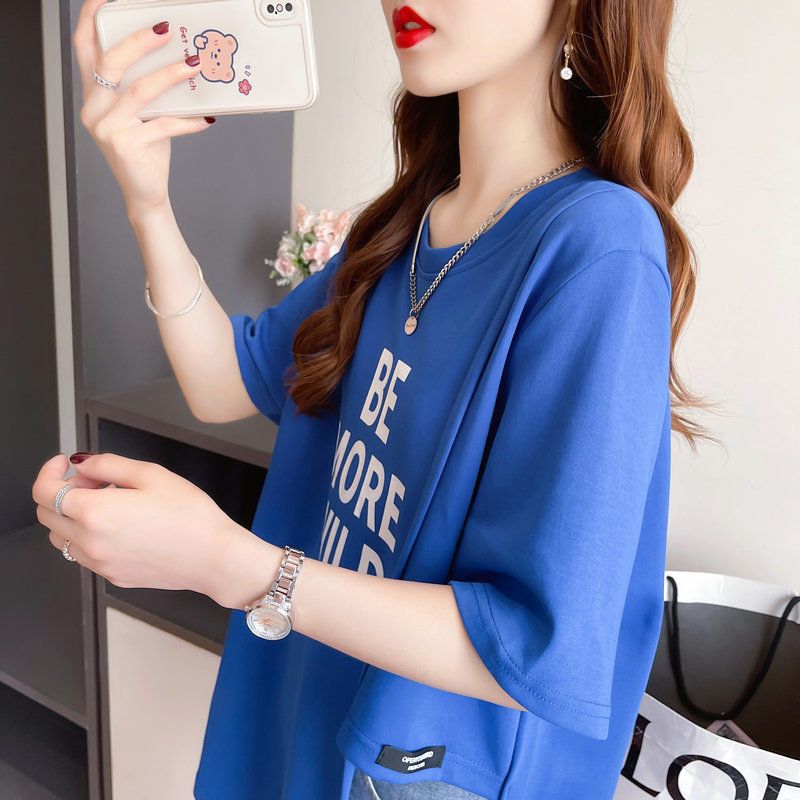 大尺碼字母不對稱開衩短袖T恤 棉花糖女孩寬鬆顯瘦上衣