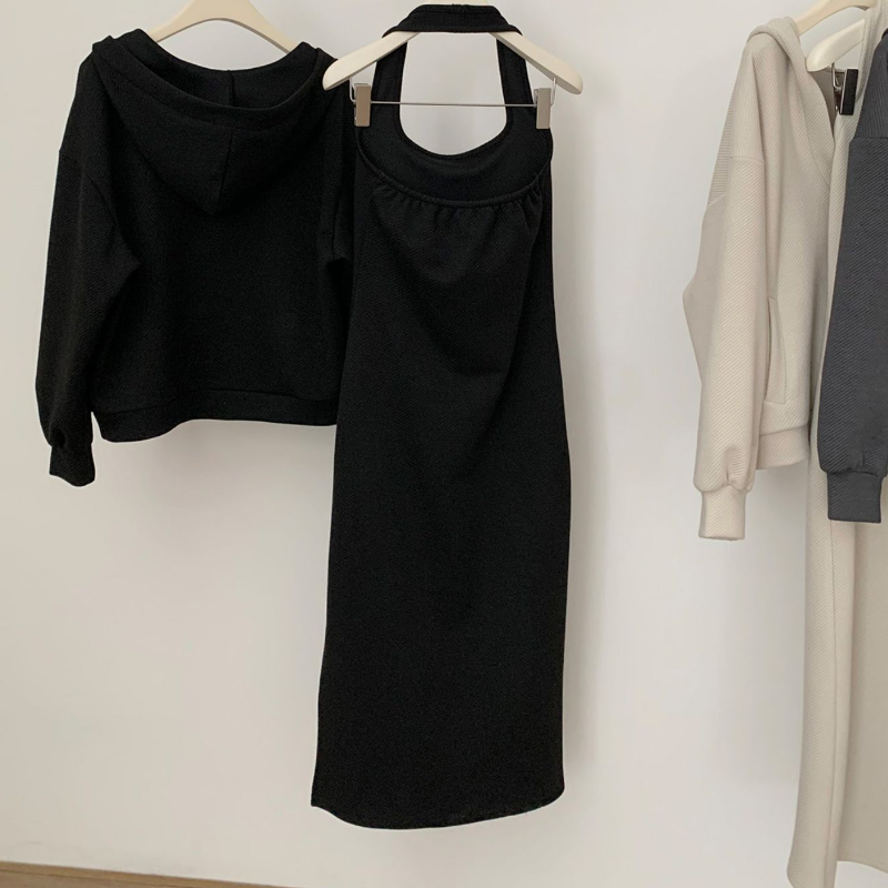 兩件式套裝 連帽V領上衣＋繞頸連身裙（固定式、後背鬆緊） 寬鬆休閒顯瘦