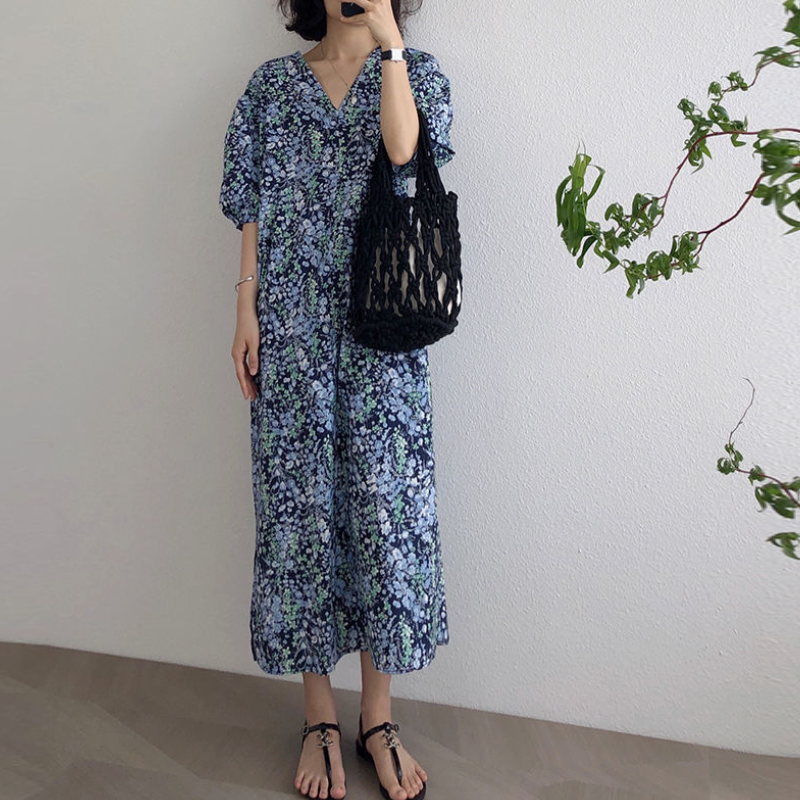 V領碎花洋裝 氣質連身裙韓版 泡泡袖法式遮肉高級感顯瘦寬鬆長裙