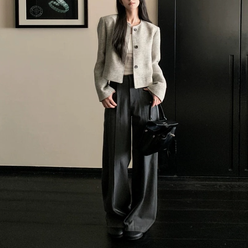 復古小香風圓領單排扣短版外套 質感織紋設計