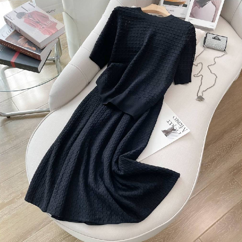 小香風鏤空針織套裝 法式刺繡透膚傘狀裙可拆式兩穿上下套裝