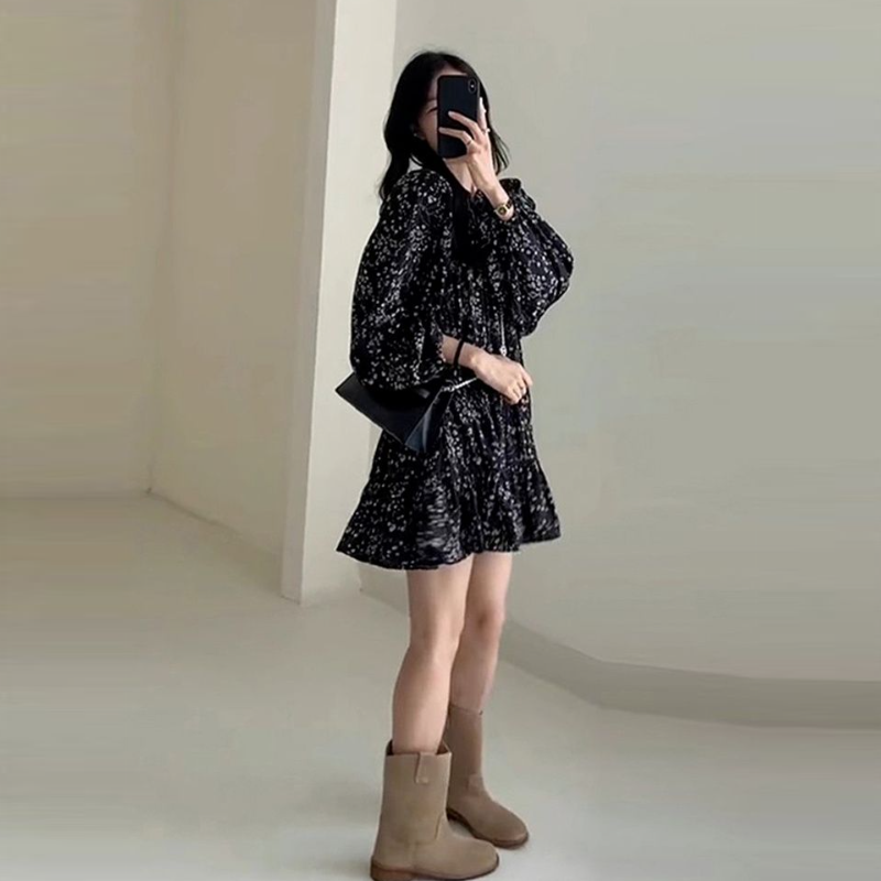 大尺碼法式碎花洋裝 長袖寬鬆 A字版 顯瘦好穿