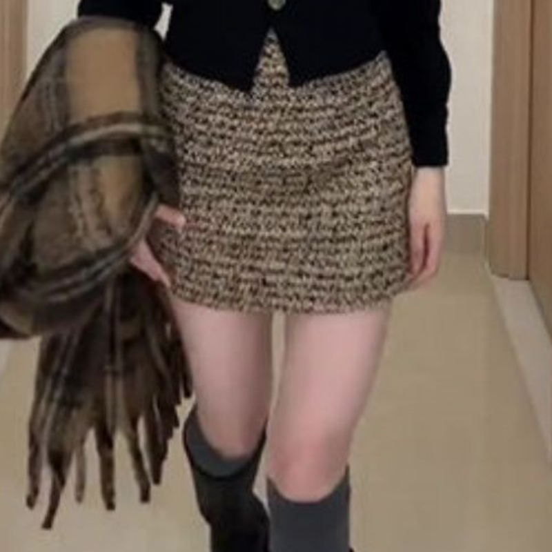 小香風成套穿搭 V領針織外套＋短裙套裝 小個子茶系穿搭