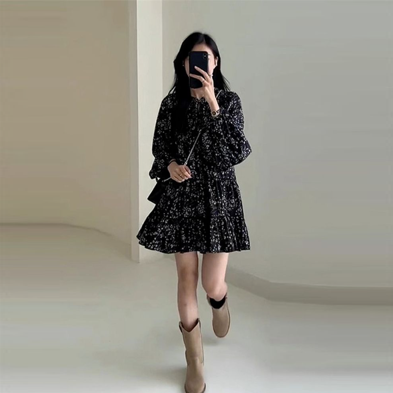 大尺碼法式碎花洋裝 長袖寬鬆 A字版 顯瘦好穿