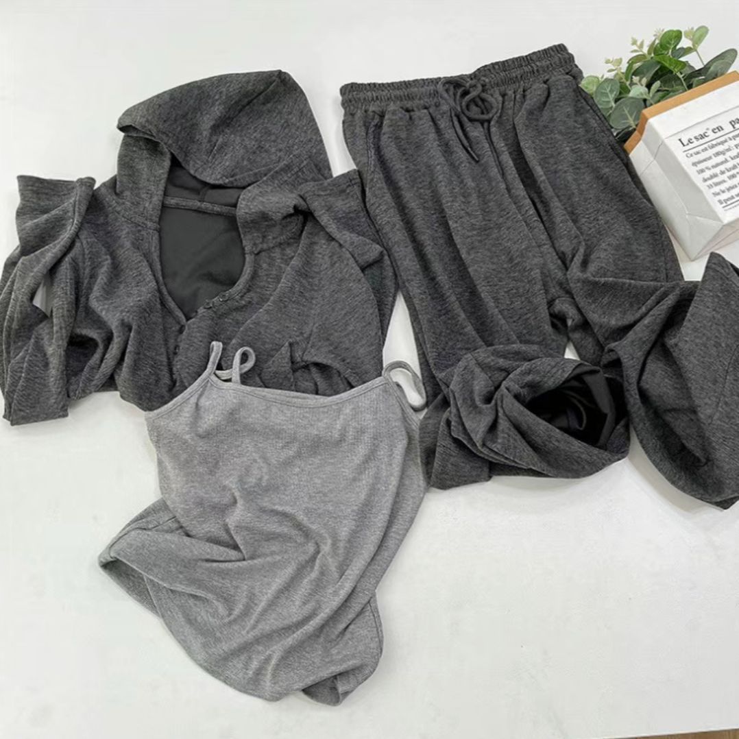 三件組合套裝 高級感灰色連帽長袖上衣 休閒寬褲 吊帶背心 簡約通勤百搭修身套裝