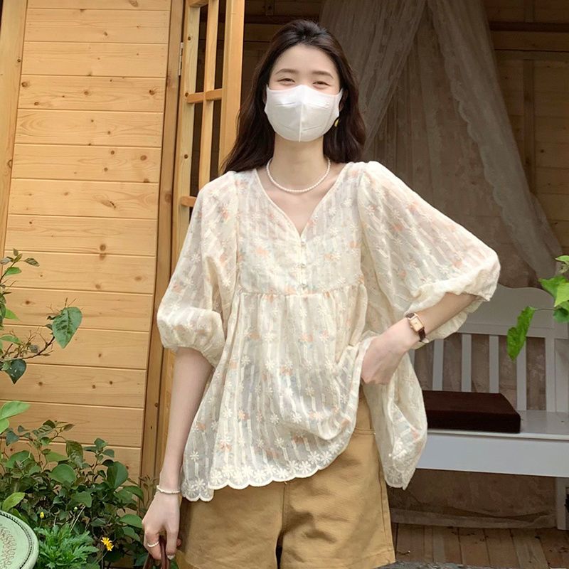 碎花V領澎袖上衣 寬鬆版型 法式溫柔感襯衫