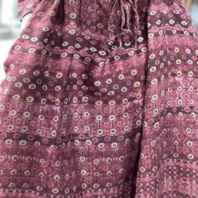 簡約 ‧ 收腰文藝復古印花連身裙