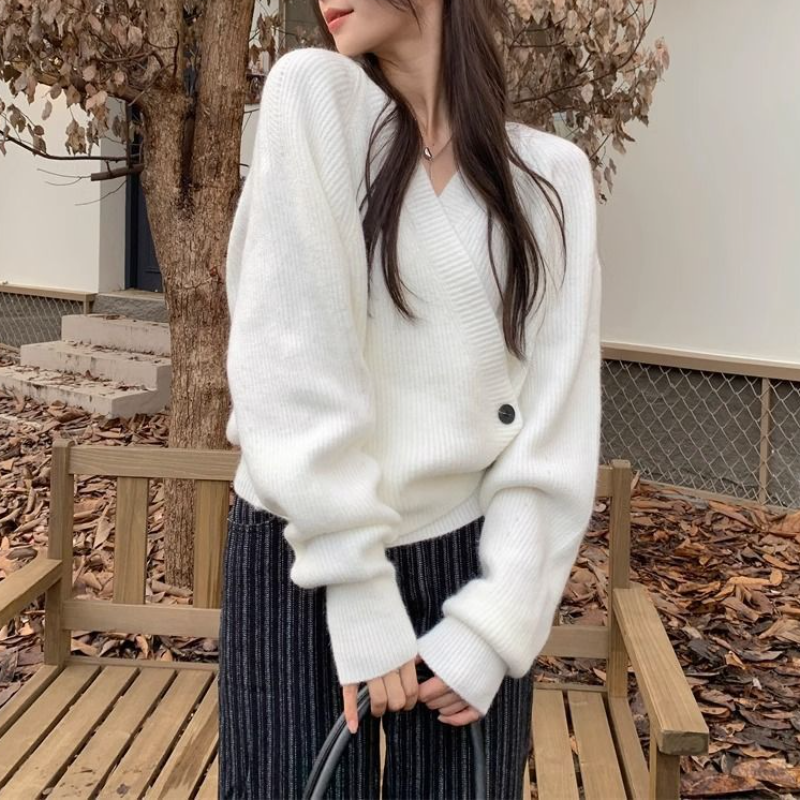 復古慵懶V領短版毛衣 秋冬設計感時尚針織上衣