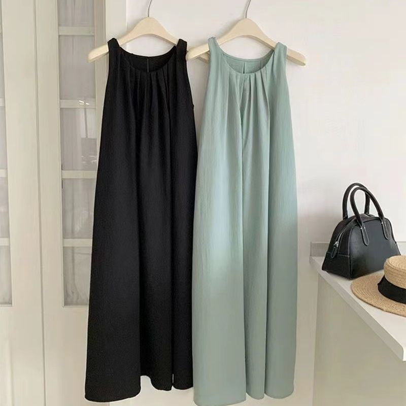 渡假風設計感掛脖A字連身裙 鏤空設計長洋裝 不對稱褶襉顯瘦罩衫茶系溫柔穿搭