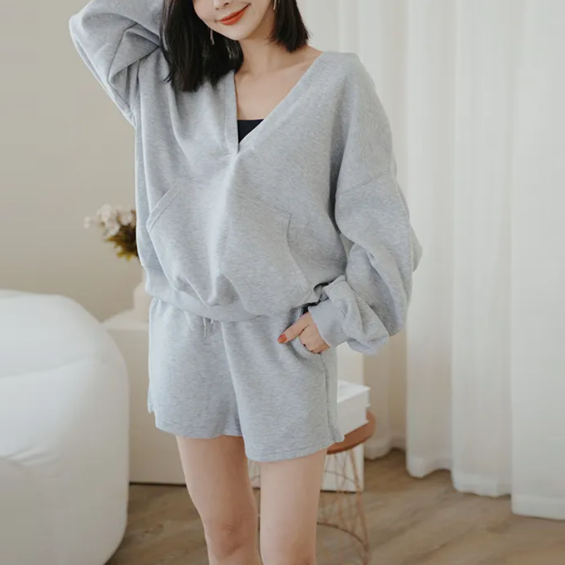 休閒套裝運動系大V連帽+抽繩短褲套裝