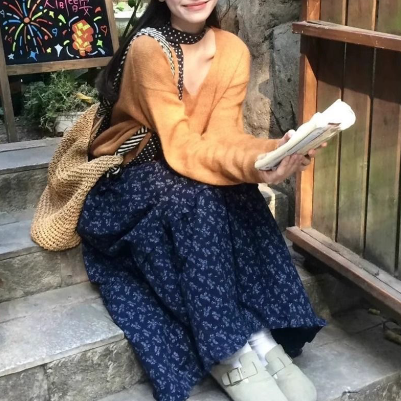 復古深藍碎花中長裙 高腰A字 層次拼接 傘裙擺 森林系