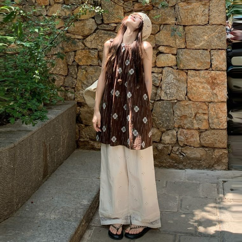 棕色印花無袖上衣 掛脖設計寬鬆剪裁 文青復古風