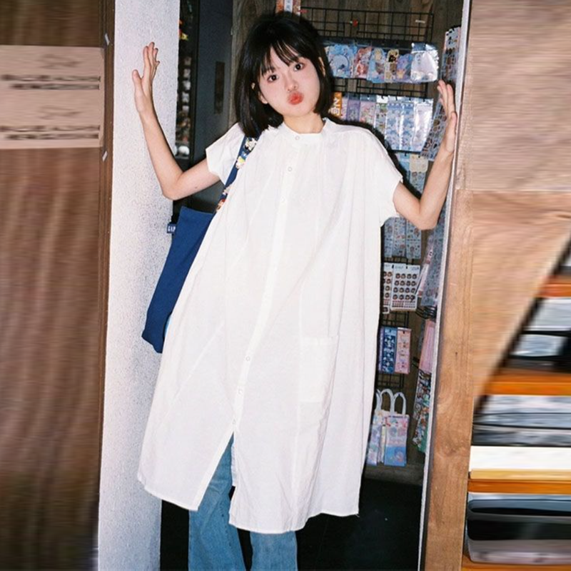 法式慵懶棉麻洋裝 短袖中長版寬鬆顯瘦 抓褶圓領 口袋設計