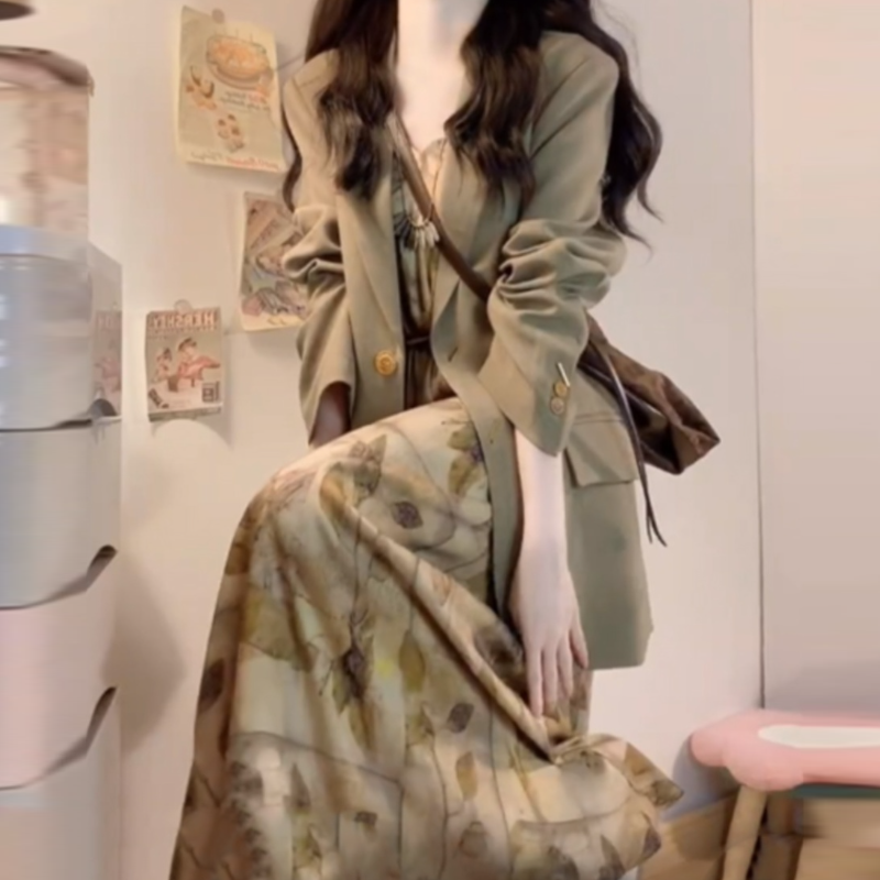 秋裝兩件式套裝 西裝外套＋新東方風吊帶洋裝 氣質高級感 成套穿搭