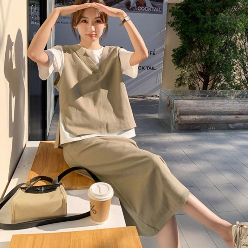 設計感兩件式套裝 V領拼接短袖T恤 配高腰中長裙 成套穿搭 顯瘦有型