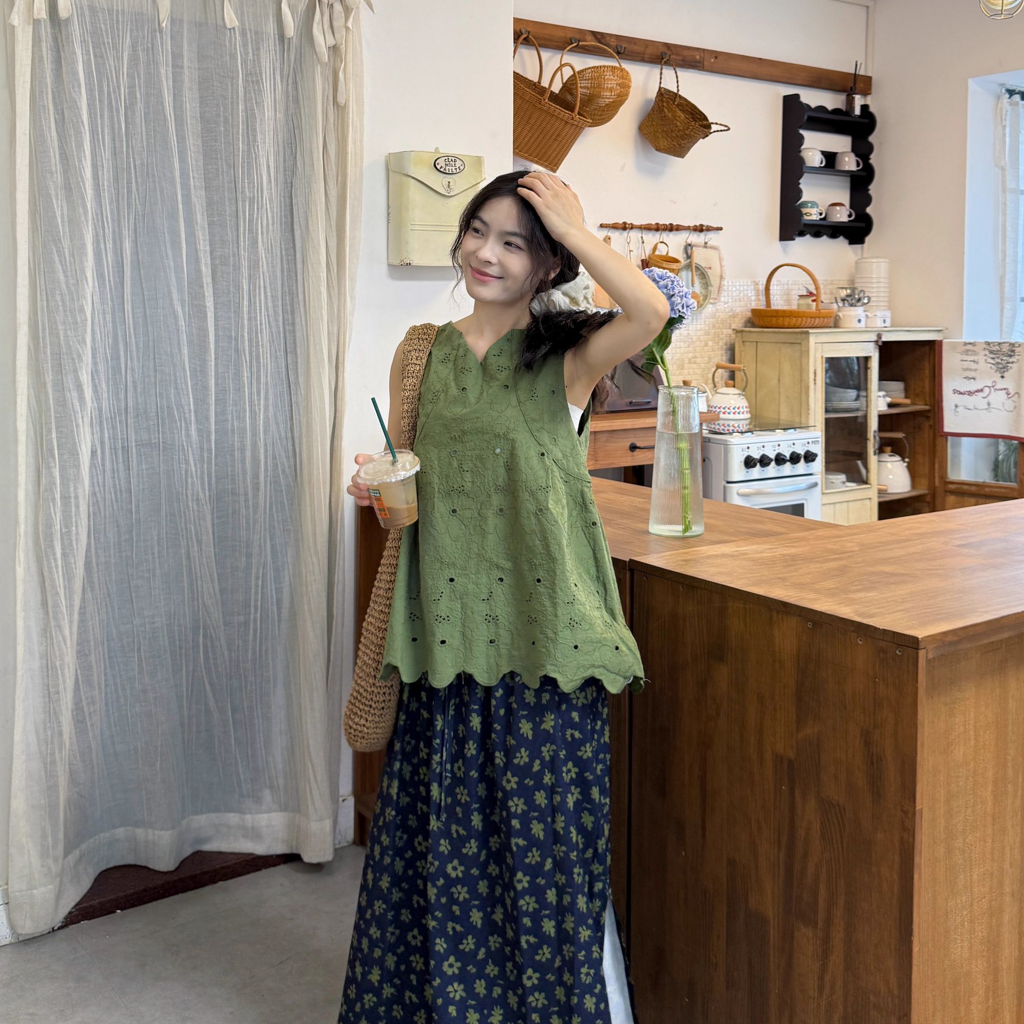 【單品可選】鏤空刺繡背心＋碎花長裙套裝 文藝風兩件組