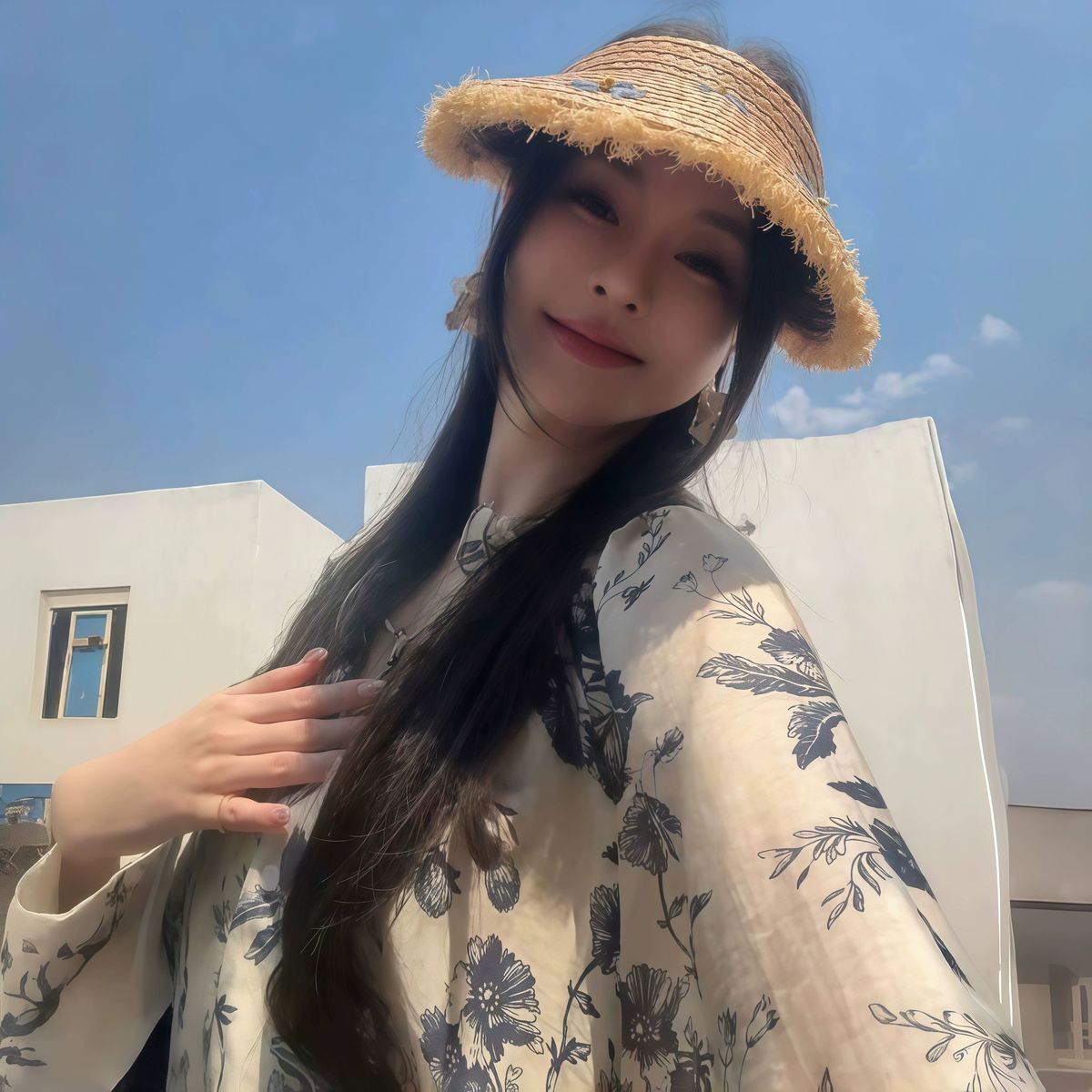 水墨花卉襯衫 輕薄防曬設計 寬鬆飄逸 文青氣質款