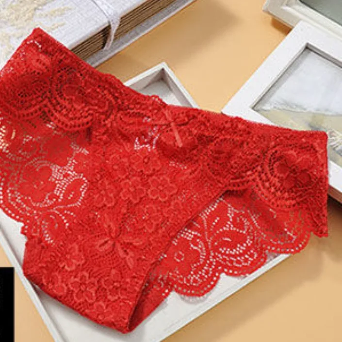 低腰鏤空蕾絲純欲風透氣棉襠三角褲