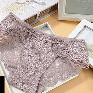 低腰鏤空蕾絲純欲風透氣棉襠三角褲