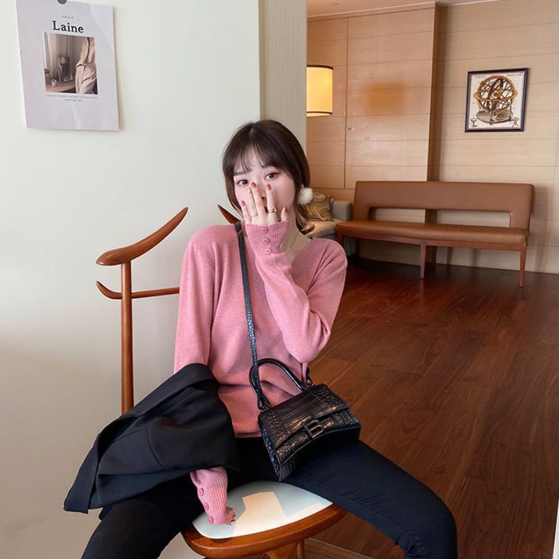 慵懶風 V 領針織上衣 寬鬆剪裁 秋冬百搭款