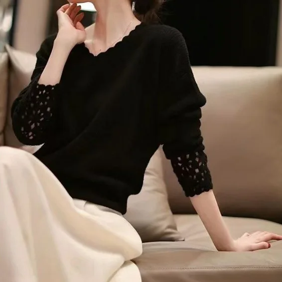 鉤花蕾絲V領寬鬆針織上衣 顯瘦休閒素色毛衣