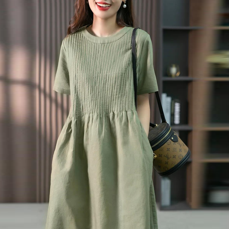 棉麻中長版洋裝 法式設計感 圓領短袖 前胸壓摺 寬鬆顯瘦