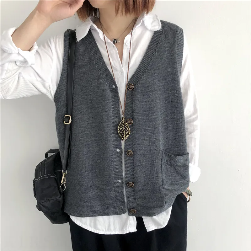 文藝復古V領針織背心-春秋寬鬆單排扣設計 大尺碼無袖上衣