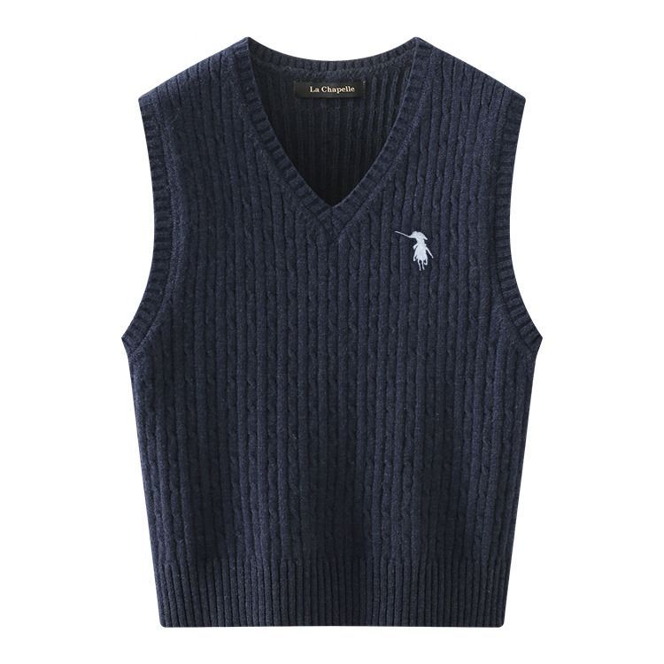 美式復古麻花針織背心 V 領設計 寬鬆慵懶感無袖上衣