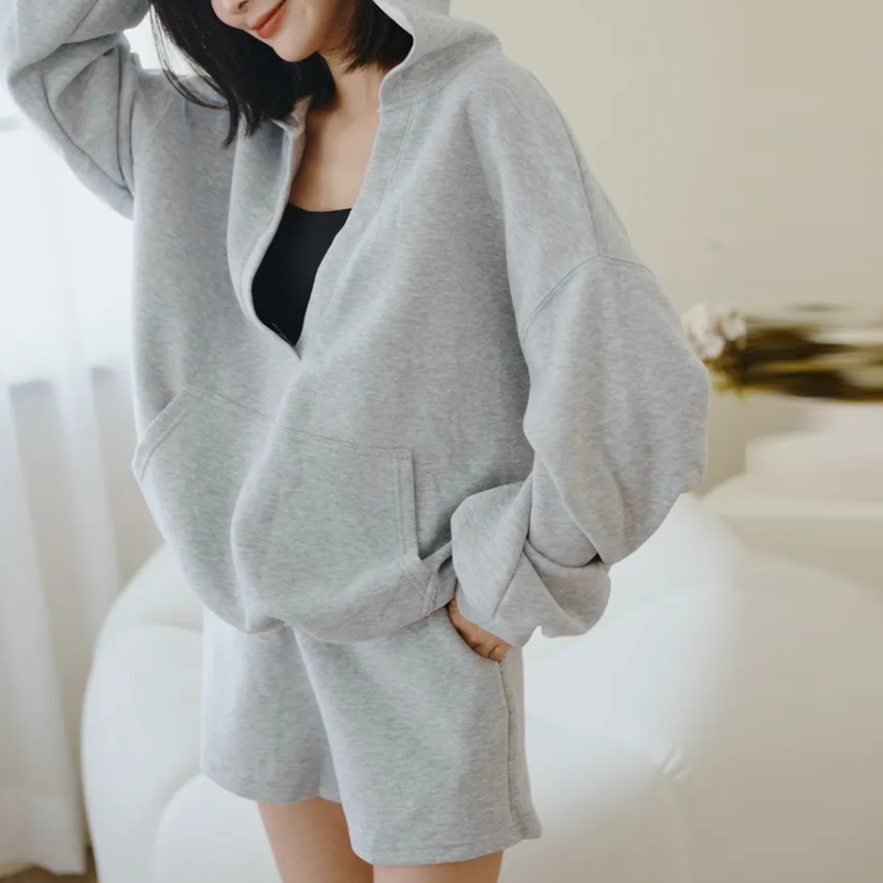 休閒套裝運動系大V連帽+抽繩短褲套裝