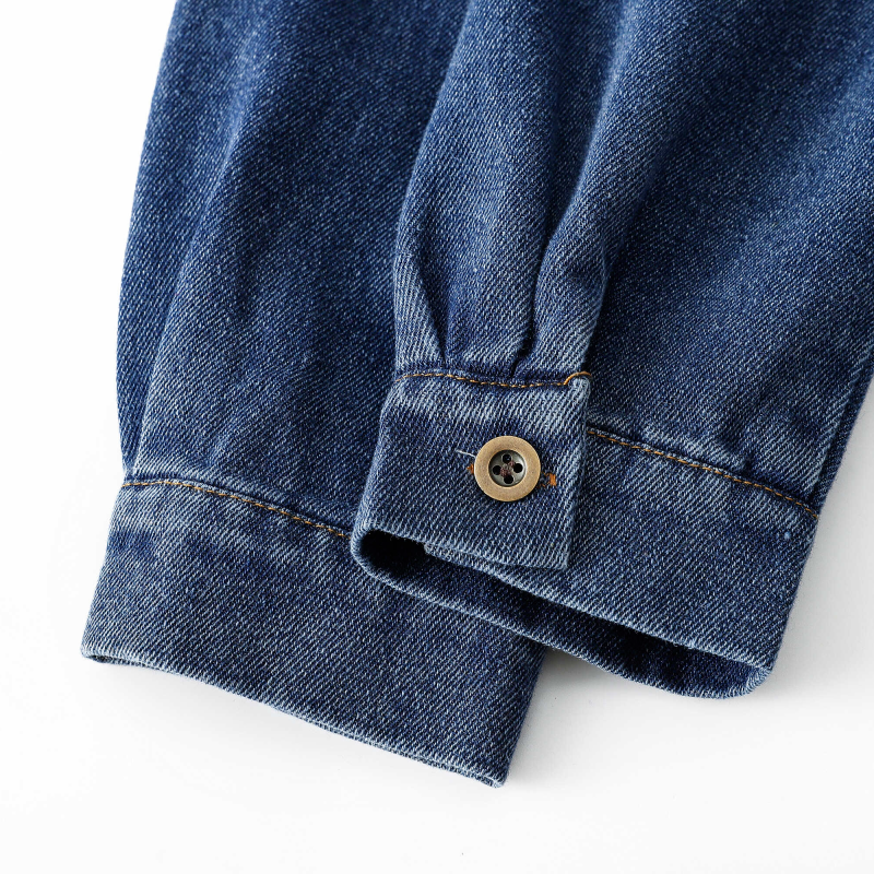 假兩件連帽牛仔外套 中長版剪裁 休閒百搭款