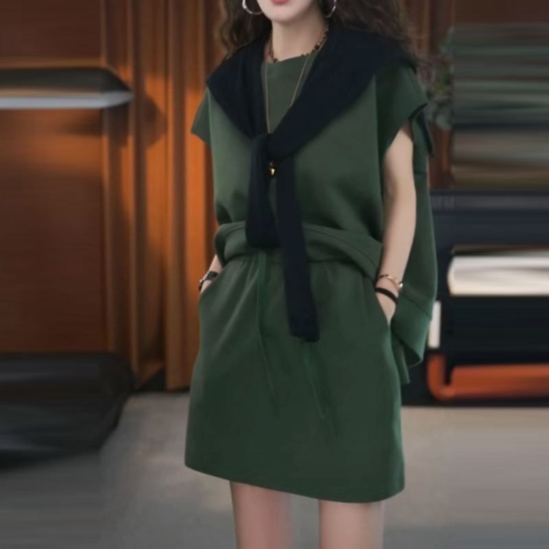 休閒寬鬆兩件式套裝 高腰A字短裙組