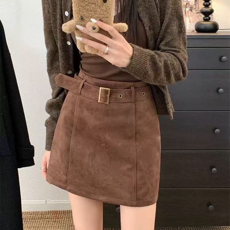 麂皮質感高腰 A 字短裙 咖啡色系 秋冬百搭款