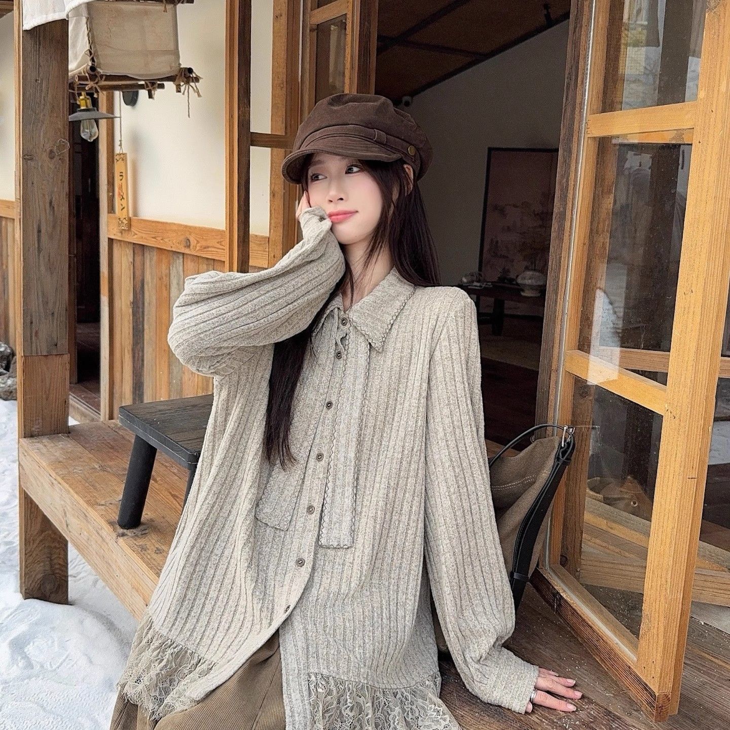 日系復古蕾絲拼接針織襯衫 寬鬆剪裁 秋冬氣質上衣