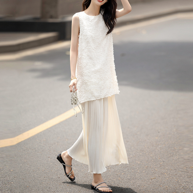 假日風層次拼接無袖洋裝 立體剪花上身 壓褶長裙 長版 氣質顯瘦