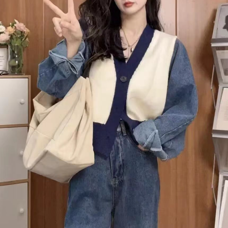 小香風拼接外套 V領針織＋丹寧袖 短版撞色 早秋寬鬆 設計感