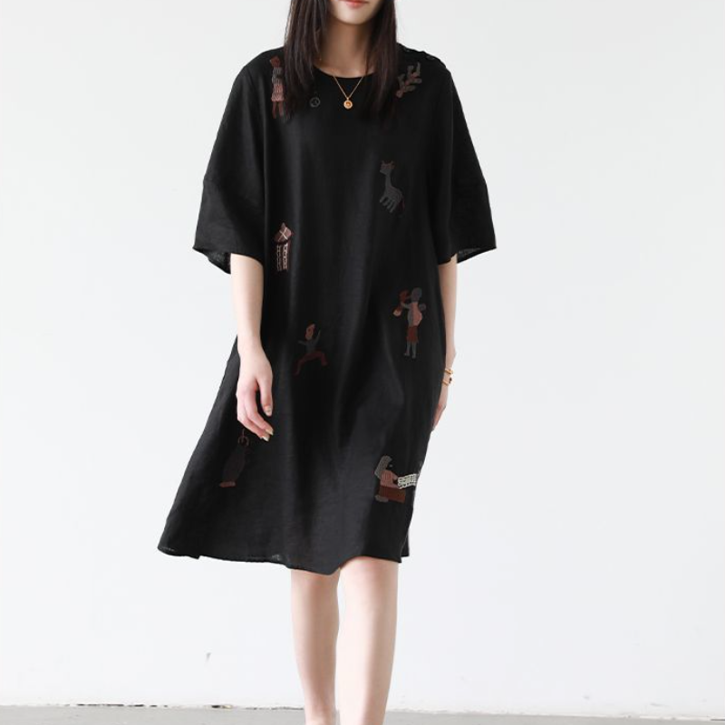 夏季森系刺繡連身裙 圓領寬鬆A字版型 文青甜美洋裝