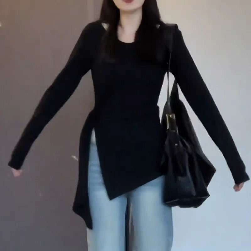 大尺碼修身長袖上衣 中長版 不規則下擺 側扭結設計 鎖骨領 顯瘦內搭
