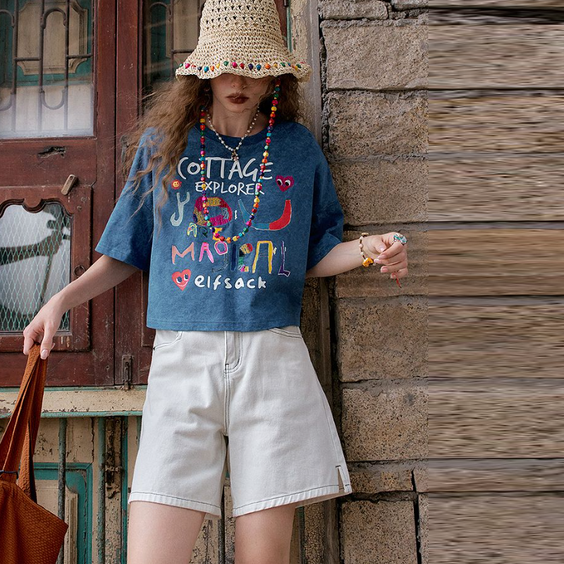 塗鴉字母印花短袖T恤 寬鬆短版休閒款